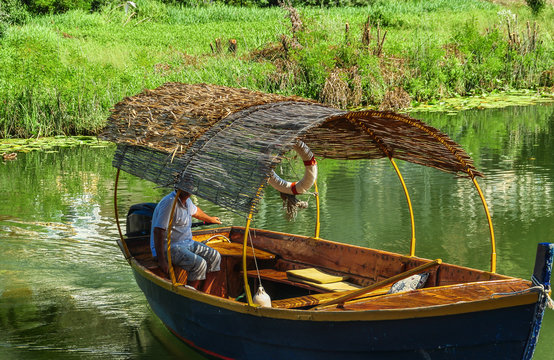 Fischerboot am Skudarisee