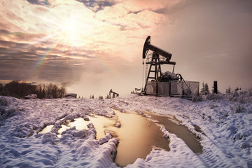 Oil production in the winter on Mount Synechka - obrazy, fototapety, plakaty