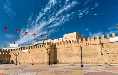 Papier Peint photo Lavable Tunisie Medieval walls of Medina in Kairouan, Tunisia