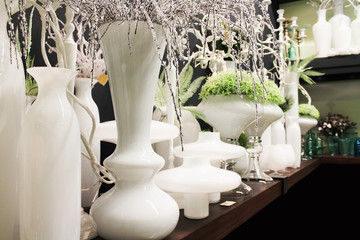  white vases