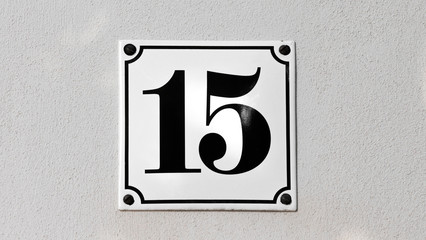 Hausnummer 15