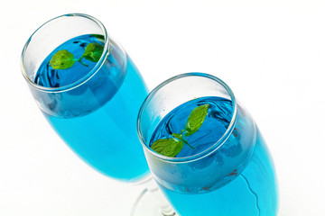 青いハーブティー　Butterfly Pea blue flower herbal tea