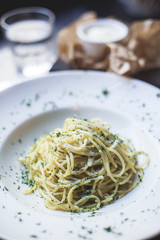 spaghetti with cheese