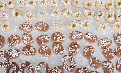 Weihnachtsgebäck in der Weihnachtszeit backen im Detail Fotografiert