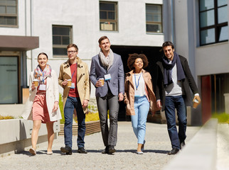 Fototapeta premium office workers with coffee on city street