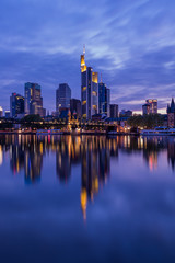 Naklejka premium Frankfurt Skyline