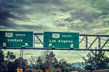 Obraz premium Znak zjazdu Los Angeles na autostradzie 101