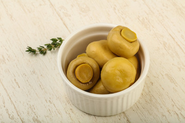 Marinated champignons