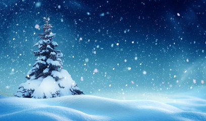 Fond de Noël avec de la neige. Paysage de nuit d& 39 hiver. Carte de voeux de bonne année avec copie-espace.