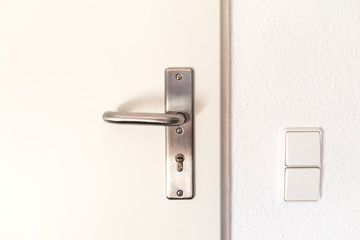 Sicherheitstürgriff auf Wohnungstüre
