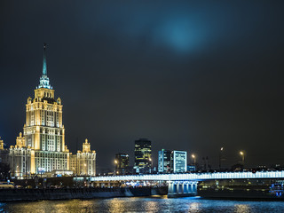Obraz premium night moscow signature architecture, lights, highway, traffic, streets