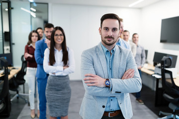 Obraz premium Group picture of business team posing in office
