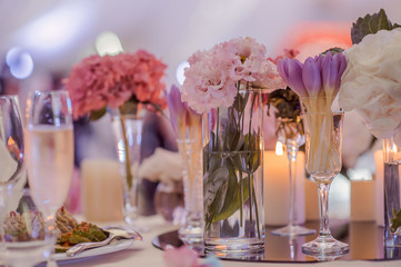 decorations on wedding tables flowers scenery