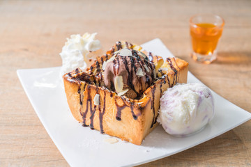 bread toast with chocolate ice-cream