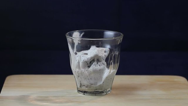 How to make affogato, coffee with vanila ice cream