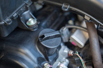 Automobile oil filler