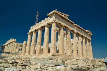 Obraz premium parthenon in Athens greece ancient monuments caryatids