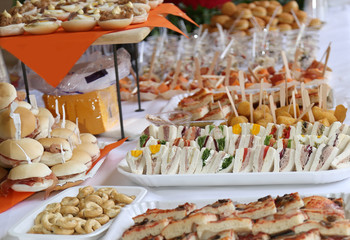 sandwiches and sandwiches in the party