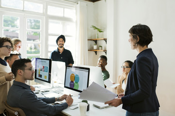 Obraz premium Diverse business people working