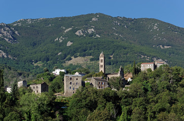 Fototapeta na wymiar carcheto-brusticho village de Castagniccia en haute corse