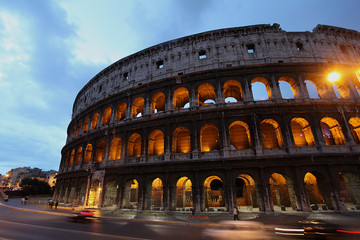 Fototapeta na wymiar Evening in Rome, Italy