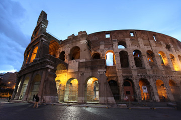 Fototapeta premium Evening in Rome, Italy