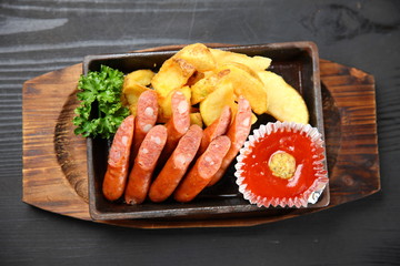 chorizo and potato with tomato catsup