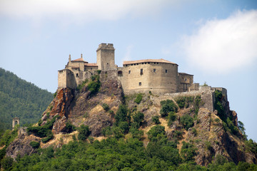 Fototapeta na wymiar Bardi, Il castello dei Landi 