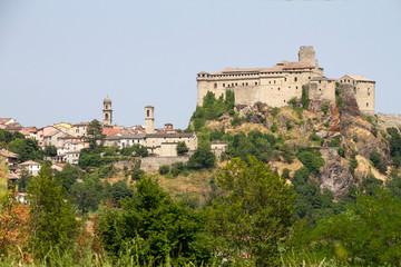 Bardi, Il castello dei Landi 