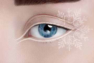 Woman eye with beautiful makeup