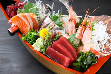 sashimi boat