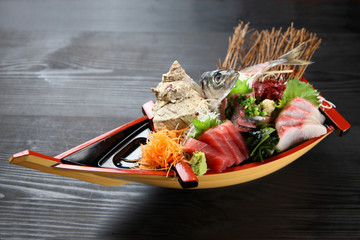 sashimi boat - obrazy, fototapety, plakaty