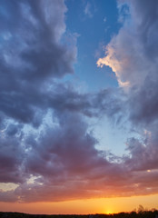 Fototapeta na wymiar bright sunset sky background