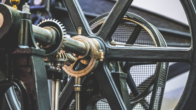 Steel Spindle And Steel Belt Engine