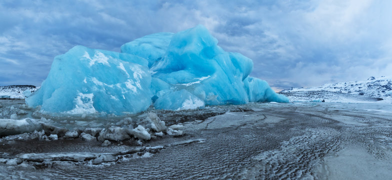 Iceberg lagoon in Fjallsarlon, Iceland