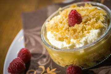 Hausgemachter Nachtisch, Dänischer Apfelkuchen „Æblekage“