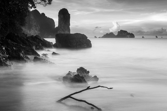 Fototapeta black and white landscape with rocks in the sea at dawn Thailand, Krabi province