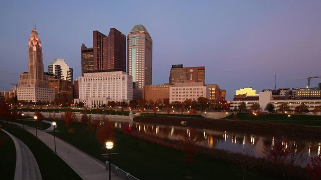 Day to night timelapse of Columbus, Ohio skyline 4K