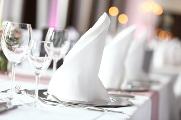 Gedeckter Tisch