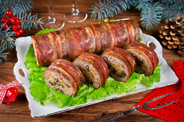 Oven Baked meatloaf with bacon, mushrooms, carrots, onions and mashed potatoes