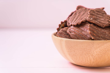 potato chips with chocolate