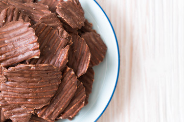 potato chips with chocolate