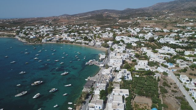 Gr&egrave;ce Cyclades &icirc;le de Paros Village de Lefkes