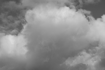 Dunkle Wolken
