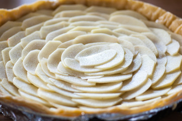 Baking apple tart