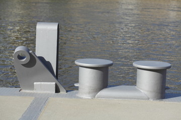 Schiffspoller Poller im Hafen