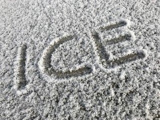 Ice auf der Scheibe