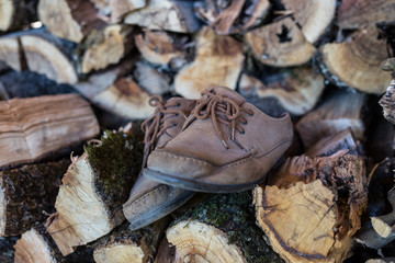 woodcarving shoes over woodJPG.jpg