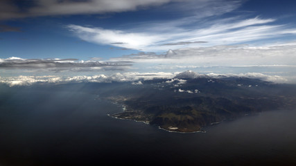 Fototapeta na wymiar Isla de Tenerife desde el cielo