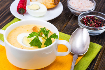 Vegetable soup cream with boiled egg